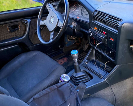 БМВ 3 Серия, объемом двигателя 1.8 л и пробегом 100 тыс. км за 900 $, фото 5 на Automoto.ua