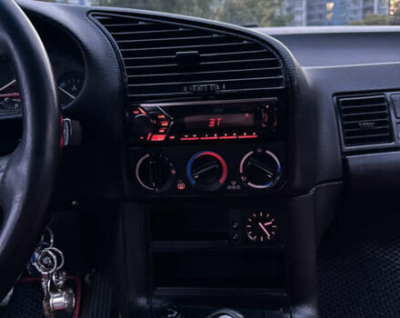 БМВ 3 Серия, объемом двигателя 0 л и пробегом 382 тыс. км за 2500 $, фото 26 на Automoto.ua