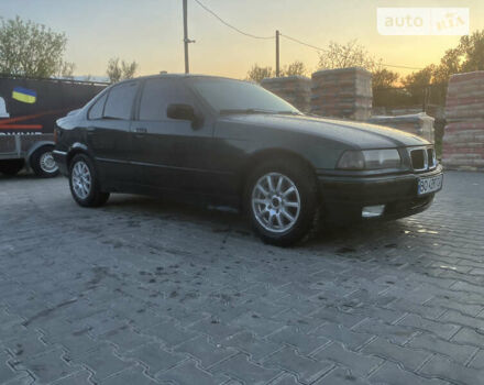 БМВ 3 Серия, объемом двигателя 1.8 л и пробегом 320 тыс. км за 3000 $, фото 2 на Automoto.ua