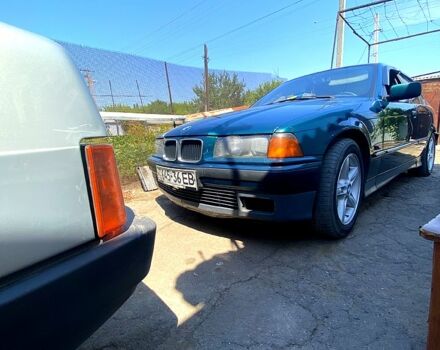 БМВ 3 Серия, объемом двигателя 2.5 л и пробегом 325 тыс. км за 3000 $, фото 4 на Automoto.ua