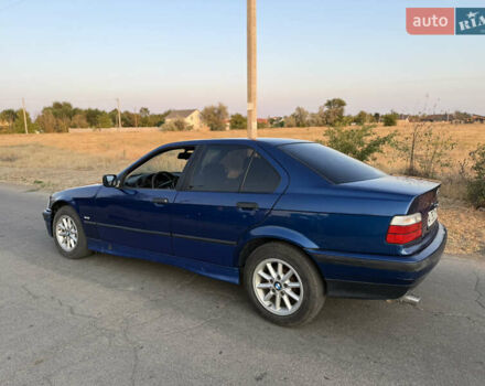БМВ 3 Серия, объемом двигателя 1.6 л и пробегом 190 тыс. км за 3200 $, фото 14 на Automoto.ua