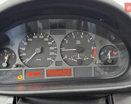 БМВ 3 Серия, объемом двигателя 2 л и пробегом 259 тыс. км за 10000 $, фото 10 на Automoto.ua