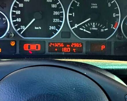 БМВ 3 Серія, об'ємом двигуна 3 л та пробігом 244 тис. км за 4270 $, фото 4 на Automoto.ua