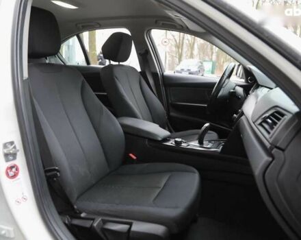 БМВ 3 Серия, объемом двигателя 2 л и пробегом 180 тыс. км за 13000 $, фото 9 на Automoto.ua