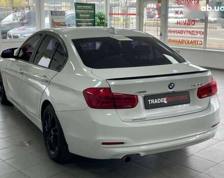 БМВ 3 Серия, объемом двигателя 2 л и пробегом 135 тыс. км за 14490 $, фото 11 на Automoto.ua