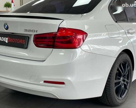 БМВ 3 Серия, объемом двигателя 2 л и пробегом 135 тыс. км за 14990 $, фото 8 на Automoto.ua