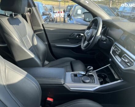 БМВ 3 Серія, об'ємом двигуна 2 л та пробігом 24 тис. км за 43255 $, фото 1 на Automoto.ua