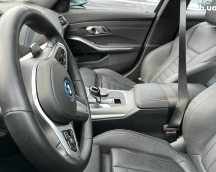 БМВ 3 Серія, об'ємом двигуна 2 л та пробігом 15 тис. км за 53145 $, фото 10 на Automoto.ua