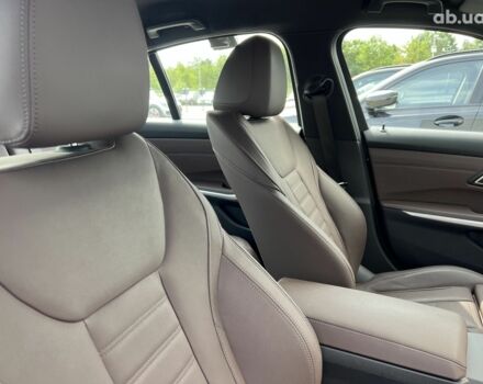 БМВ 3 Серия, объемом двигателя 3 л и пробегом 10 тыс. км за 74120 $, фото 27 на Automoto.ua