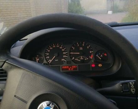 БМВ 3 Серия, объемом двигателя 1.8 л и пробегом 260 тыс. км за 4400 $, фото 28 на Automoto.ua
