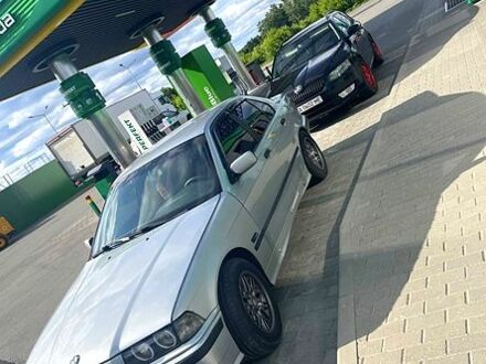 БМВ 3 Серия, объемом двигателя 2.5 л и пробегом 335 тыс. км за 3500 $, фото 1 на Automoto.ua