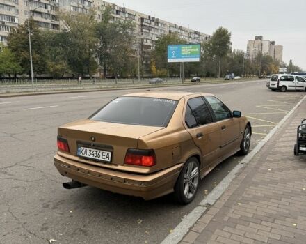 Желтый БМВ 3 Серия, объемом двигателя 2.5 л и пробегом 350 тыс. км за 3000 $, фото 1 на Automoto.ua