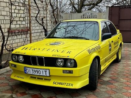 БМВ 3 Серия 1985 в Николаеве на Automoto.ua Желтый БМВ 3 Серия, объемом двигателя 2 л и пробегом 0 тыс. км за 2100 $, фото 1 на Automoto.ua
