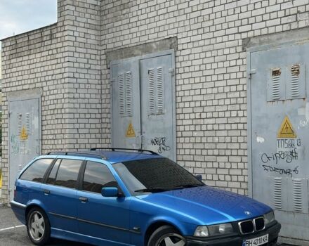 Желтый БМВ 3 Серия, объемом двигателя 2.5 л и пробегом 369 тыс. км за 2700 $, фото 1 на Automoto.ua