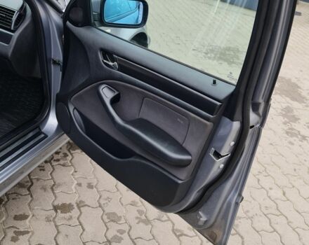 Серый БМВ 3 Серия, объемом двигателя 0 л и пробегом 172 тыс. км за 5340 $, фото 10 на Automoto.ua