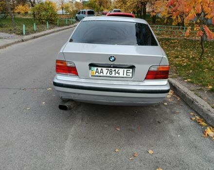 Серый БМВ 3 Серия, объемом двигателя 1.8 л и пробегом 300 тыс. км за 2200 $, фото 1 на Automoto.ua