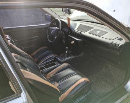 Сірий БМВ 3 Серія, об'ємом двигуна 1.6 л та пробігом 300 тис. км за 2600 $, фото 5 на Automoto.ua