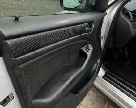 Серый БМВ 3 Серия, объемом двигателя 2 л и пробегом 398 тыс. км за 3499 $, фото 8 на Automoto.ua