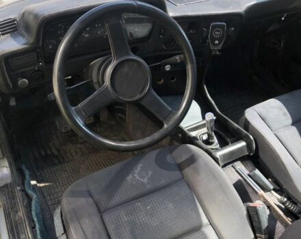 Серый БМВ 3 Серия, объемом двигателя 0 л и пробегом 236 тыс. км за 800 $, фото 1 на Automoto.ua