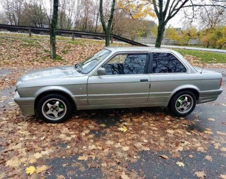 БМВ 3 Серия 1983 в Кременчуге на Automoto.ua Серый БМВ 3 Серия, объемом двигателя 2 л и пробегом 400 тыс. км за 2000 $, фото 1 на Automoto.ua