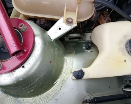 БМВ 3 Серия 1983 в Кременчуге на Automoto.ua Серый БМВ 3 Серия, объемом двигателя 2 л и пробегом 400 тыс. км за 2000 $, фото 11 на Automoto.ua