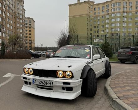 Сірий БМВ 3 Серія, об'ємом двигуна 2 л та пробігом 200 тис. км за 11500 $, фото 1 на Automoto.ua