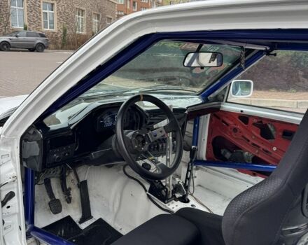 Сірий БМВ 3 Серія, об'ємом двигуна 2 л та пробігом 200 тис. км за 11500 $, фото 3 на Automoto.ua