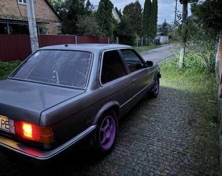 Серый БМВ 3 Серия, объемом двигателя 1.8 л и пробегом 250 тыс. км за 750 $, фото 2 на Automoto.ua