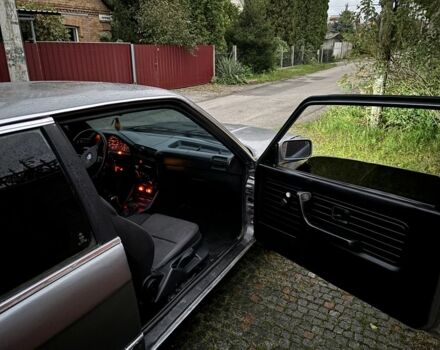 Серый БМВ 3 Серия, объемом двигателя 1.8 л и пробегом 250 тыс. км за 750 $, фото 3 на Automoto.ua