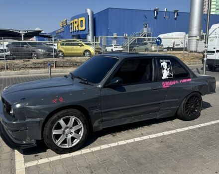 Сірий БМВ 3 Серія, об'ємом двигуна 1.8 л та пробігом 1000 тис. км за 5300 $, фото 1 на Automoto.ua