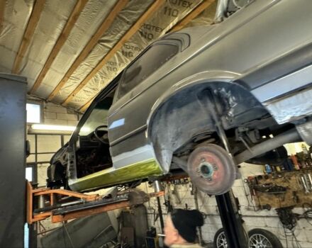 Серый БМВ 3 Серия, объемом двигателя 2.5 л и пробегом 999 тыс. км за 4874 $, фото 20 на Automoto.ua