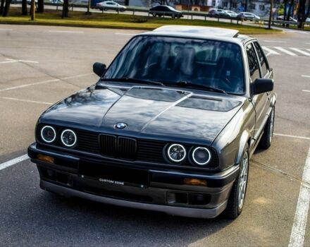 Серый БМВ 3 Серия, объемом двигателя 2.5 л и пробегом 999 тыс. км за 4874 $, фото 1 на Automoto.ua