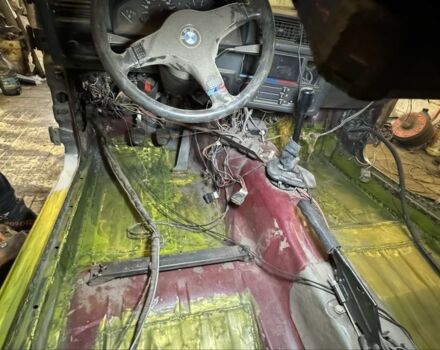 Серый БМВ 3 Серия, объемом двигателя 2.5 л и пробегом 999 тыс. км за 4874 $, фото 16 на Automoto.ua