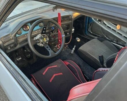 Серый БМВ 3 Серия, объемом двигателя 0 л и пробегом 100 тыс. км за 1150 $, фото 2 на Automoto.ua