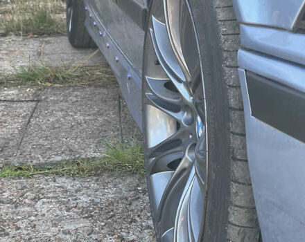 Серый БМВ 3 Серия, объемом двигателя 2.5 л и пробегом 296 тыс. км за 7500 $, фото 5 на Automoto.ua