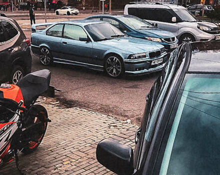 Серый БМВ 3 Серия, объемом двигателя 2.5 л и пробегом 296 тыс. км за 7500 $, фото 3 на Automoto.ua