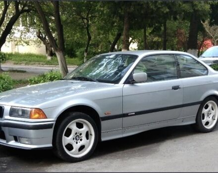 Сірий БМВ 3 Серія, об'ємом двигуна 2 л та пробігом 320 тис. км за 600 $, фото 5 на Automoto.ua