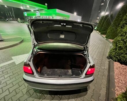 Серый БМВ 3 Серия, объемом двигателя 2.2 л и пробегом 180 тыс. км за 3900 $, фото 8 на Automoto.ua