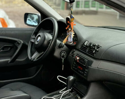 Серый БМВ 3 Серия, объемом двигателя 1.8 л и пробегом 245 тыс. км за 3750 $, фото 5 на Automoto.ua