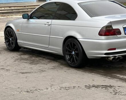 Серый БМВ 3 Серия, объемом двигателя 2.2 л и пробегом 342 тыс. км за 2750 $, фото 4 на Automoto.ua