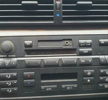 Сірий БМВ 3 Серія, об'ємом двигуна 2 л та пробігом 230 тис. км за 4100 $, фото 12 на Automoto.ua