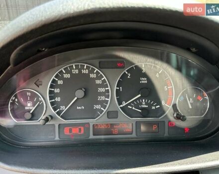 Серый БМВ 3 Серия, объемом двигателя 2 л и пробегом 550 тыс. км за 4800 $, фото 2 на Automoto.ua