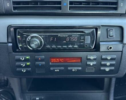 Серый БМВ 3 Серия, объемом двигателя 1.8 л и пробегом 381 тыс. км за 2950 $, фото 7 на Automoto.ua