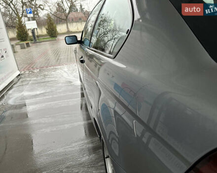 Серый БМВ 3 Серия, объемом двигателя 1.8 л и пробегом 321 тыс. км за 3350 $, фото 9 на Automoto.ua