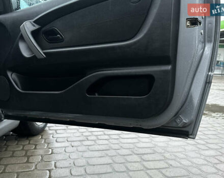 Серый БМВ 3 Серия, объемом двигателя 1.8 л и пробегом 321 тыс. км за 3350 $, фото 16 на Automoto.ua