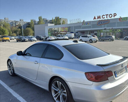 Серый БМВ 3 Серия, объемом двигателя 3 л и пробегом 165 тыс. км за 10000 $, фото 5 на Automoto.ua