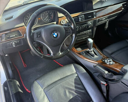 Серый БМВ 3 Серия, объемом двигателя 3 л и пробегом 165 тыс. км за 10000 $, фото 7 на Automoto.ua