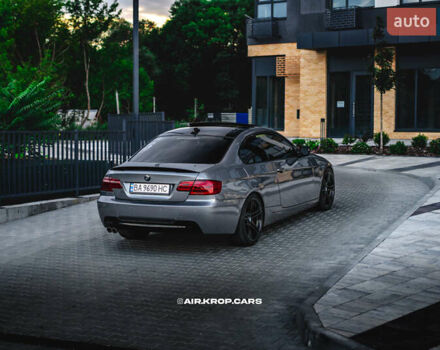 Серый БМВ 3 Серия, объемом двигателя 3 л и пробегом 144 тыс. км за 14000 $, фото 3 на Automoto.ua