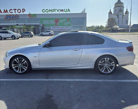 Серый БМВ 3 Серия, объемом двигателя 3 л и пробегом 165 тыс. км за 10000 $, фото 4 на Automoto.ua