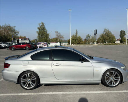 Серый БМВ 3 Серия, объемом двигателя 3 л и пробегом 165 тыс. км за 10000 $, фото 3 на Automoto.ua